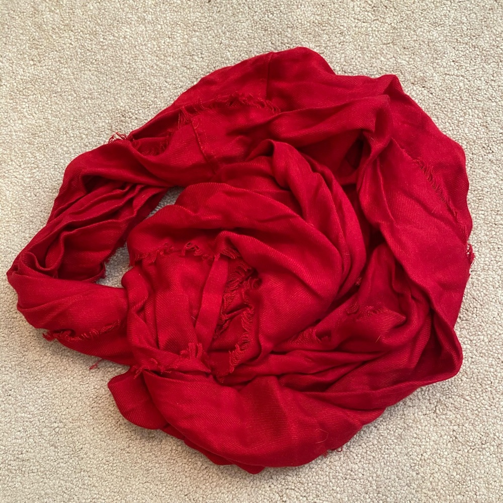 ‼️Low price‼️ Red scarf
